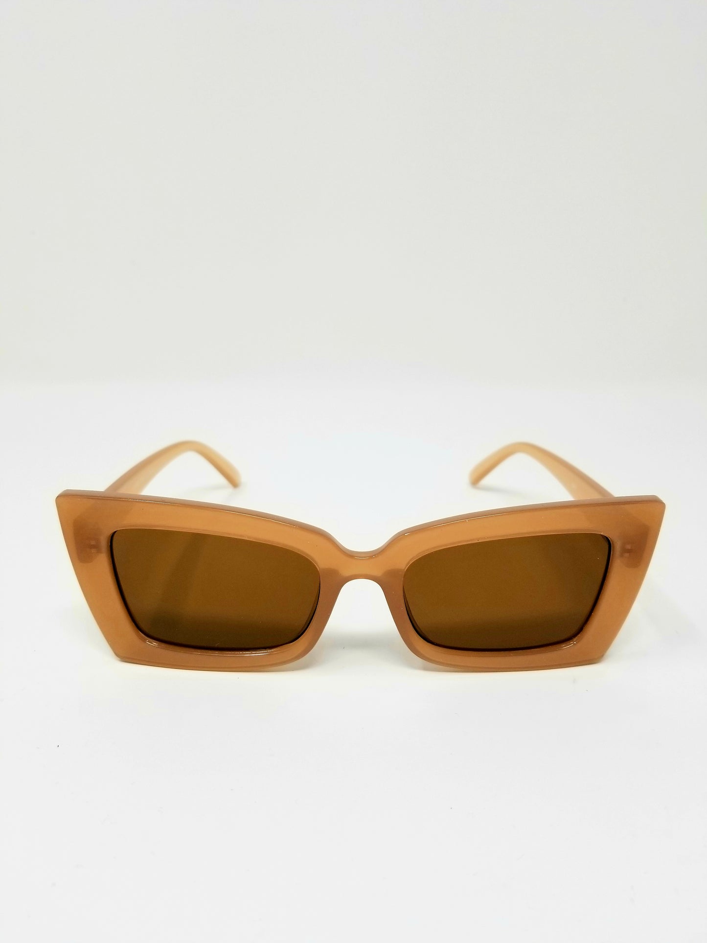 Exaggerated Cat-Eye Sunglasses