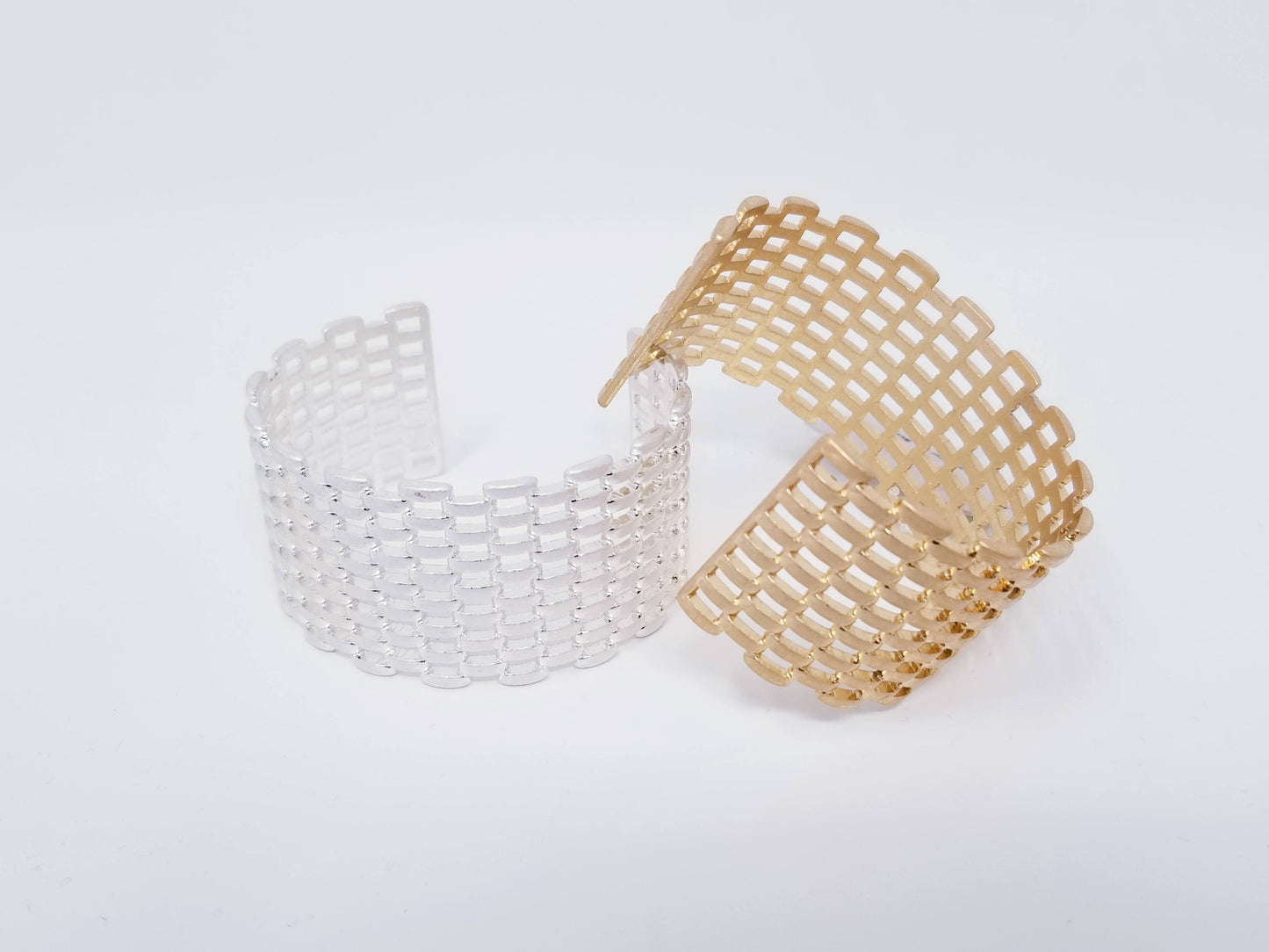 Textured Bangle Bracelet