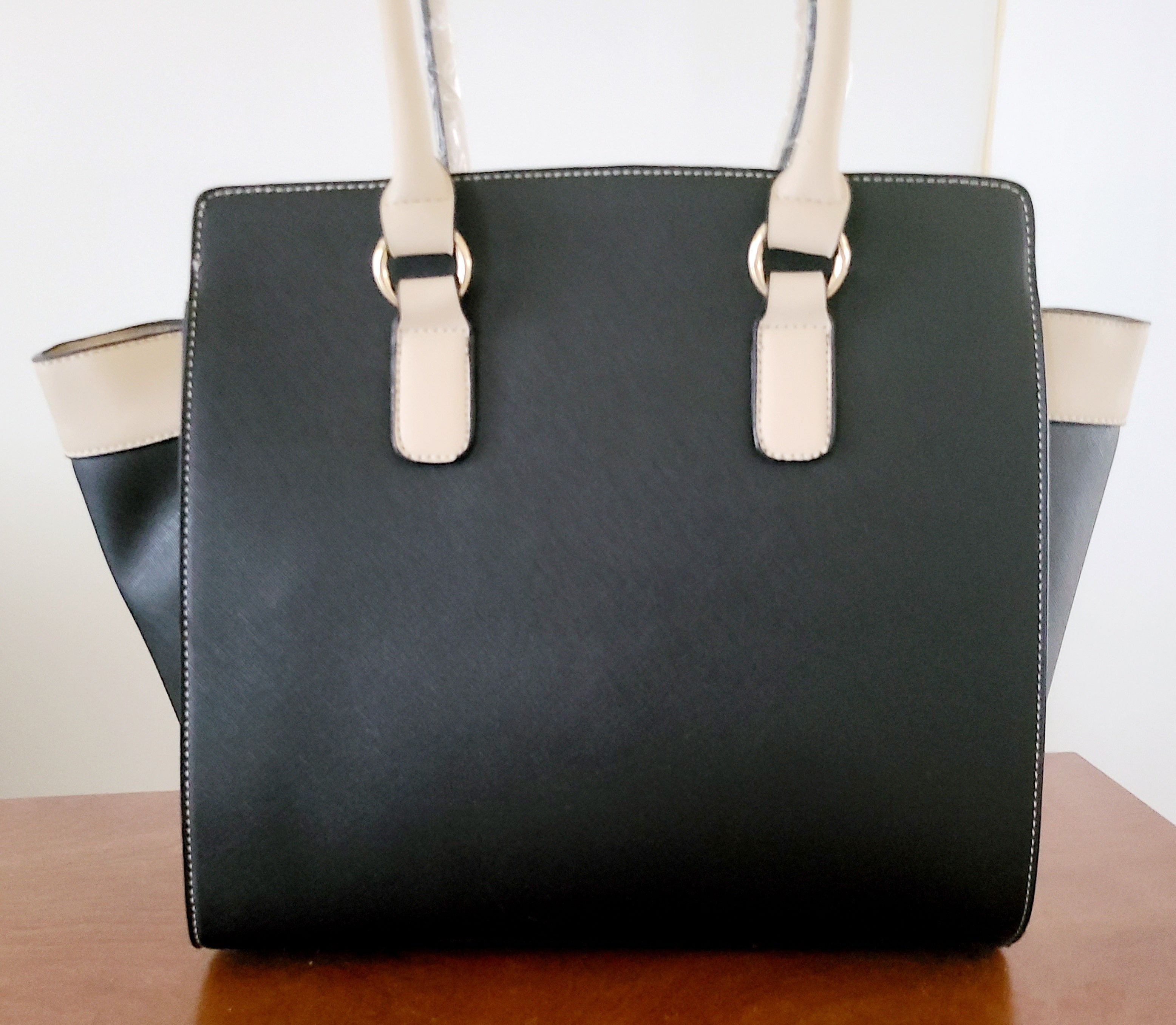 Tri-colored Trapeze Bag