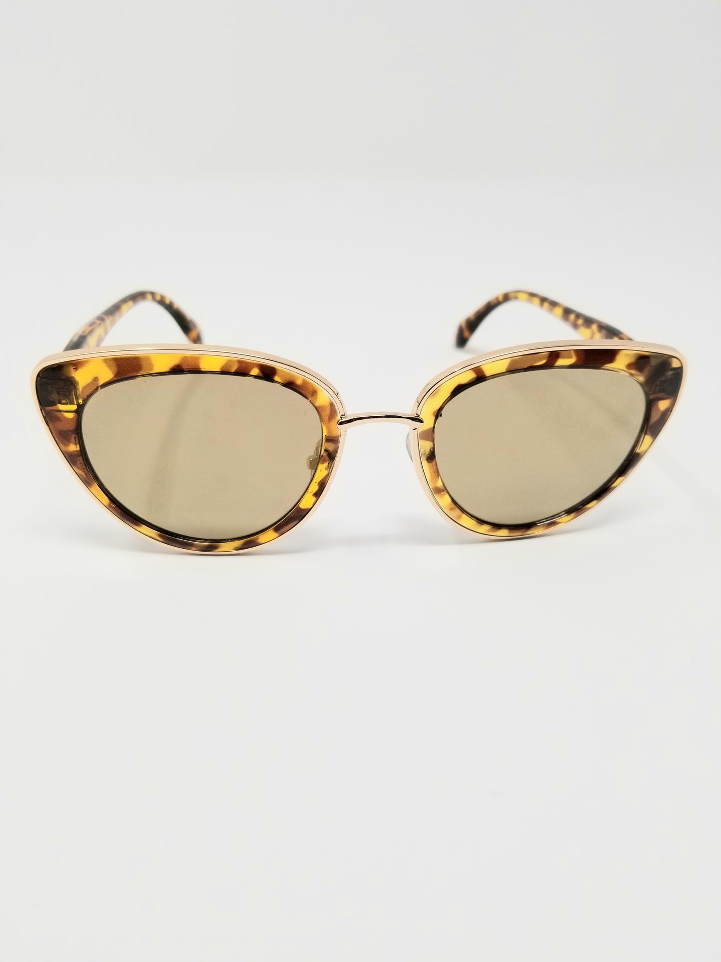 Tortoise Shell Cat-Eye Frame Sunglasses